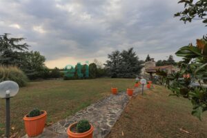 Villa indipendente con giardino a Case Nuove - foto 4