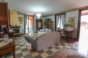 Villa indipendente con giardino a Case Nuove - foto 5